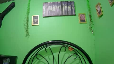 prettymae756493 online show from March 25, 10:00 am