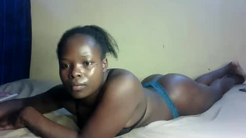 Snapshot of prettymelly_ chatting on September 29, 6:01 am Melly online show from September 29, 6:01 am