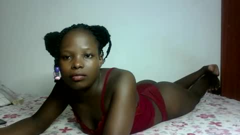 Snapshot of prettymelly_ chatting on March 6, 7:10 pm Melly online show from March 6, 7:10 pm