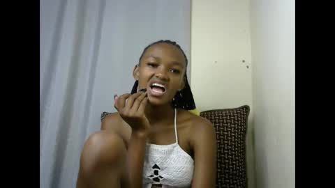 prettyquiny254 online show from October 7, 11:12 pm