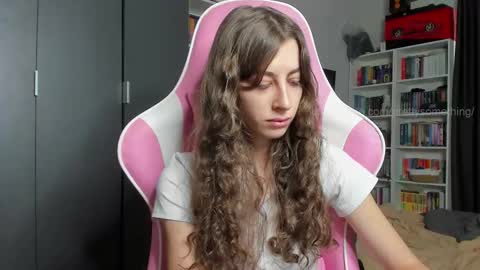 Sophie  next stream will be at Monday  i will wait you guys  online show from February 25, 10:08 am