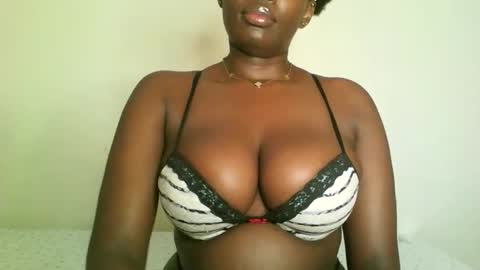 prettyvishy online show from March 16, 5:44 am