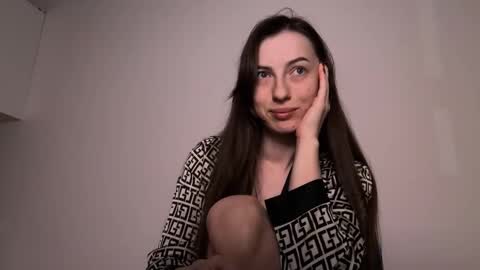 prettyyy_angel online show from March 23, 6:24 pm