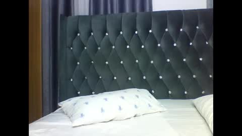 pretymellani online show from January 12, 6:59 pm