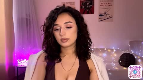 Sofi online show from March 26, 11:59 am