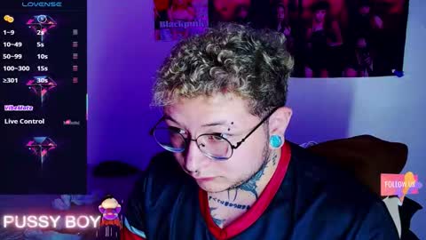 Prince online show from February 1, 5:32 pm