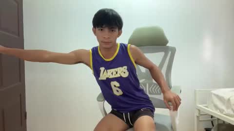 Charls online show from April 18, 1:18 am