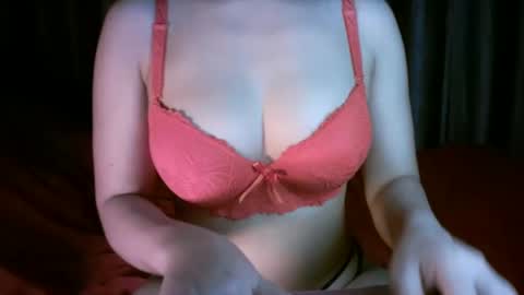 Snapshot of princess916446 chatting on January 1, 2:31 pm princess online show from January 1, 2:31 pm