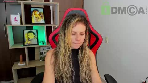 Snapshot of princessmariana25 chatting on September 11, 8:54 pm princessmariana25 online show from September 11, 8:54 pm