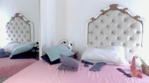Snapshot of princsgirl_ chatting on February 25, 7:49 pm Marcela online show from February 25, 7:49 pm