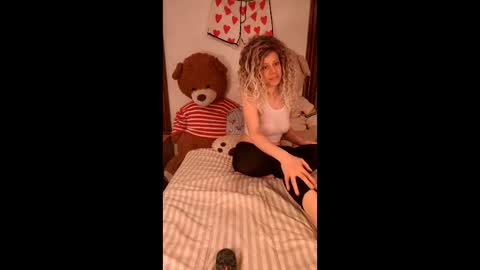 professorhushh online show from February 7, 9:01 am