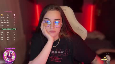 Queen of Pain online show from December 17, 12:39 am