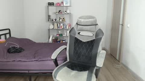 psychegirl online show from May 8, 7:41 pm