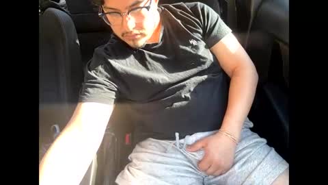 HappyD101 online show from February 4, 9:51 pm