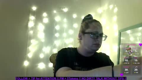 Drowning Puddles online show from February 19, 4:00 am