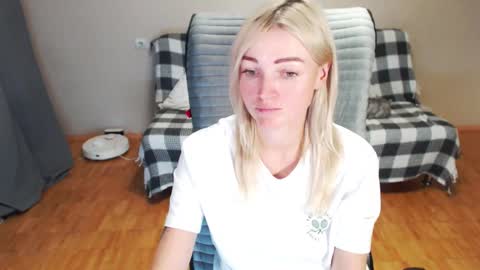 Polly online show from November 29, 1:08 pm