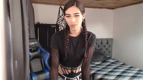 Cris online show from March 12, 7:50 pm