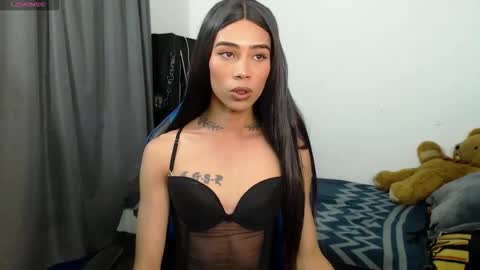 Cris online show from February 3, 5:50 pm