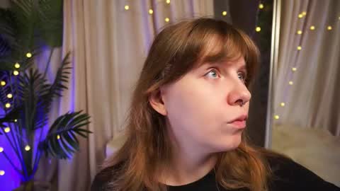 constant schedule Wednesday  Friday  Saturday  Sunday  The Rosemarie online show from October 18, 5:44 am