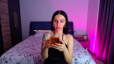 Julia online show from April 2, 3:41 pm