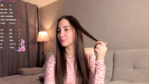 Sophie online show from December 19, 2:12 am