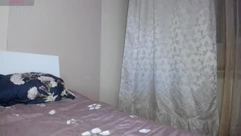 purebliss  online show from March 15, 8:45 pm