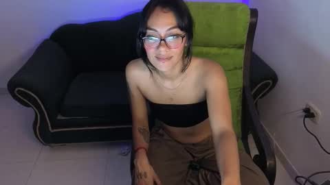 purepleasure25 online show from February 14, 9:34 am