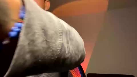 Puro Love online show from February 11, 3:21 am