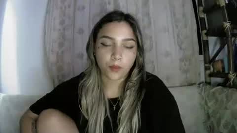 Lizzy online show from April 21, 7:48 am