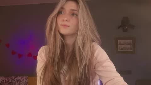 Bella online show from April 11, 6:40 am