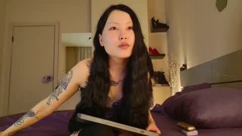 PurpleDiva online show from February 15, 8:29 pm