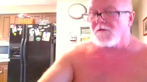 Snapshot of pussylover1365 chatting on October 20, 9:09 pm pussylover1365 online show from October 20, 9:09 pm