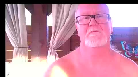 Snapshot of pussylover1365 chatting on September 20, 12:41 pm pussylover1365 online show from September 20, 12:41 pm