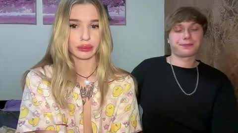 Snapshot of pussymoneywet chatting on September 26, 10:18 pm Lina online show from September 26, 10:18 pm