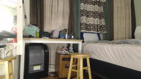 putiputi4u online show from December 27, 3:42 am