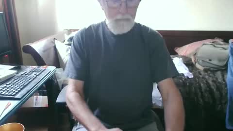 pyotrm2910 online show from December 6, 10:24 pm