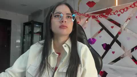 Qetsyah online show from February 14, 2:20 pm