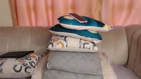 Snapshot of quaine_ryleighn chatting on October 20, 10:09 am RYLEIGHN online show from October 20, 10:09 am