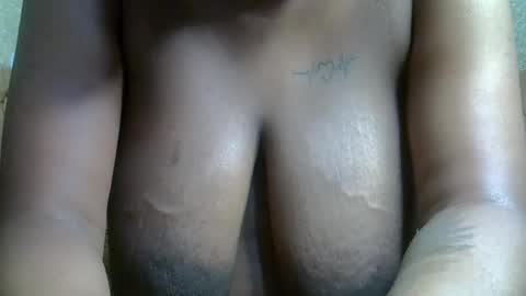 queeen online show from February 18, 6:19 pm