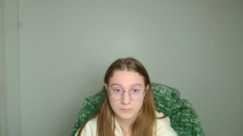 Amelie online show from February 21, 12:19 pm