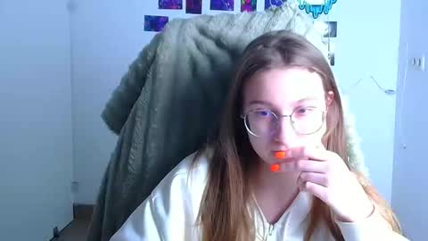 Amelie online show from February 19, 12:37 pm