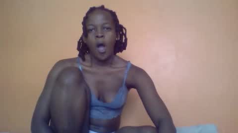 queen_banice online show from February 26, 8:50 am