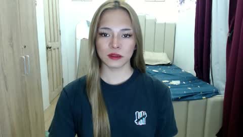 shawny online show from May 22, 1:34 am