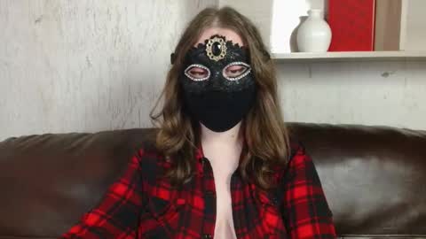 Nora online show from May 28, 10:08 pm