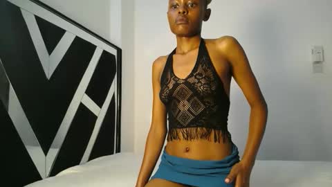 queen_sashavixen online show from April 22, 5:14 am