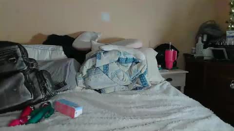 mzonethickchick online show from April 20, 5:43 am