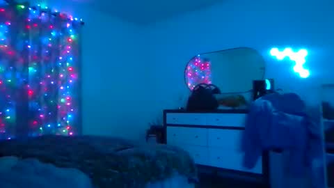 queenbee6269 online show from January 10, 11:48 am