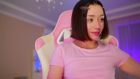 Nelly  INSTA  queenelia  online show from November 24, 2:16 pm