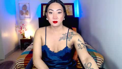 QUEEN online show from March 2, 4:21 pm