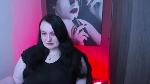 Snapshot of queenofhaze chatting on October 15, 7:04 pm you may simply address Me with Your Grace online show from October 15, 7:04 pm
